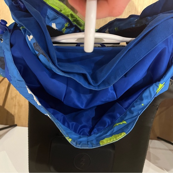 Preowned Snowboard Jacket - FoursSquare 15k - Size M, Fit L - Picture 8 of 10